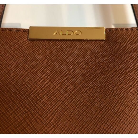 ALDO - EUC Brown Faux Leather Zippered-Top Shoulder Tote. Tailored & Structured - Picture 3 of 14